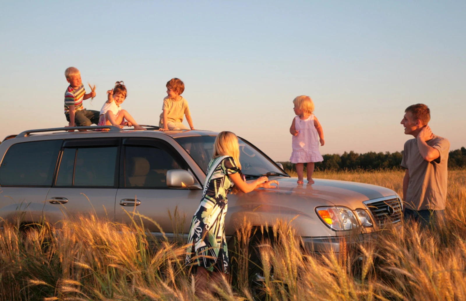 Поради батькам, які подорожують автомобілем з дітьми