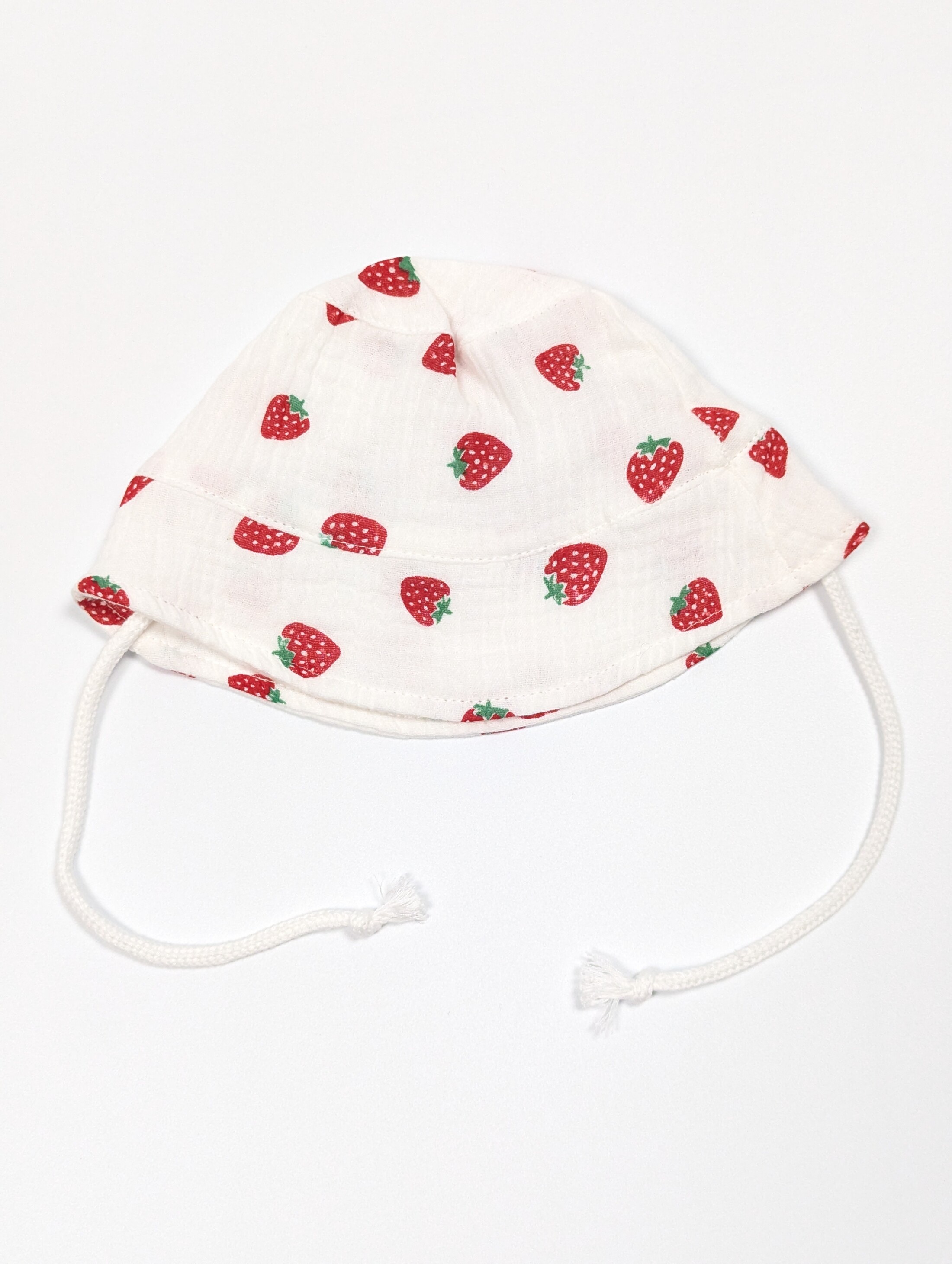 Панамка для дитини: як обрати ту, яку малюк не зніме