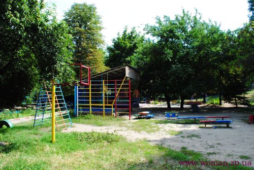 Дитячий садок №155 Калинка – фото території садочка
