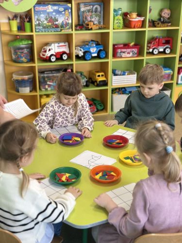 I-Kids – ігровий майданчик та інтер'єр садочка