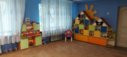 Детский сад №257 – главный вход и вид внутри
