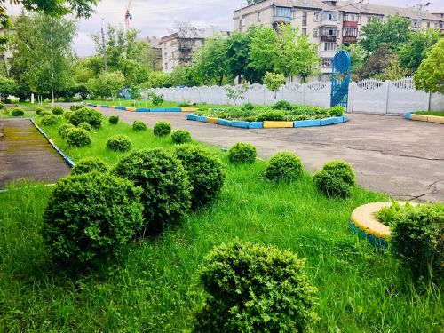 Дитячий садок №275 – головний вхід та фото зсередини