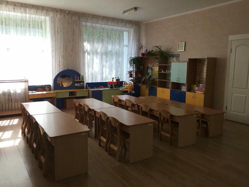 Дитячий садок №728 – головний вхід та фото зсередини
