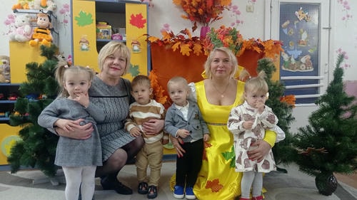 Дитячий садок №745 – головний вхід та фото зсередини