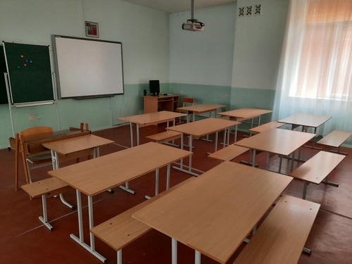 Дитячий садок №802 Паросток – головний вхід та фото зсередини