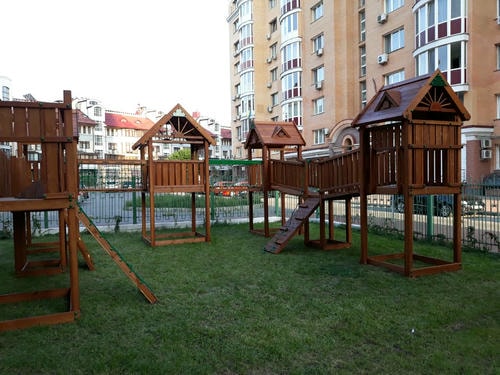 Детский сад №260 – главный вход и вид внутри