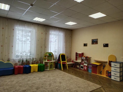 Детский сад №285 – главный вход и вид внутри