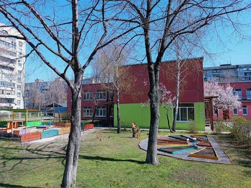 Детский сад №608 – фото территории детского сада